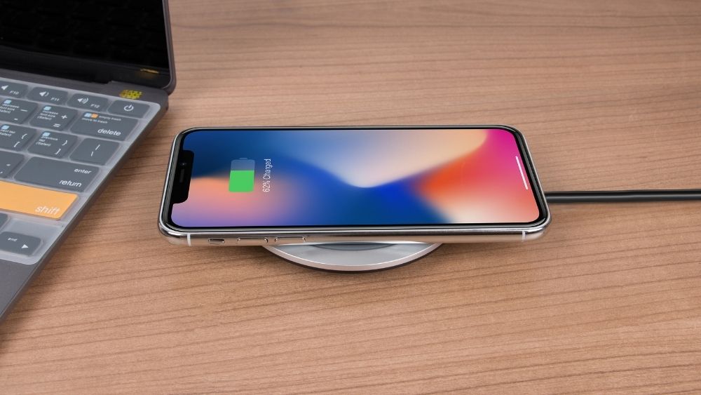 Can an Apple Watch Charger Charge an iPhone? The Facts